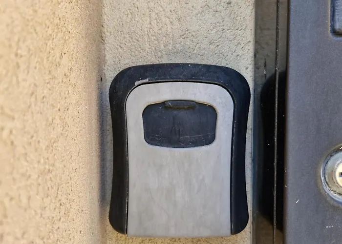 Vela Vista Penthouse Attico 14 Entire Unit St Paul's Bay