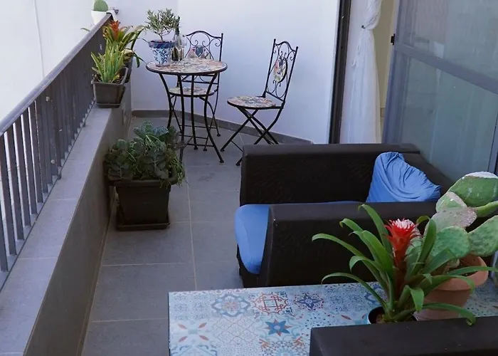 Vela Vista Penthouse Attico 14 Entire Unit Apartamento St Paul's Bay